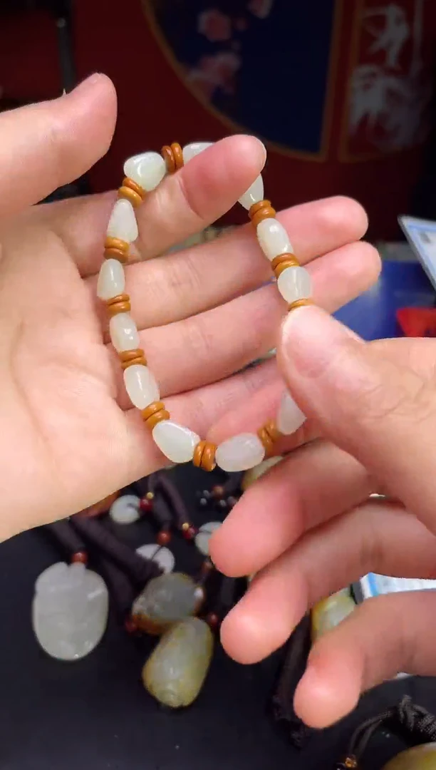 颈饰未镶嵌和田玉123