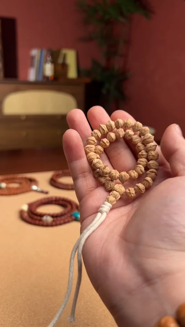 【闪购商品】柏香籽/百香籽手串021213