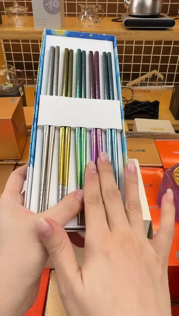 @@禾器纯钛筷子五色装