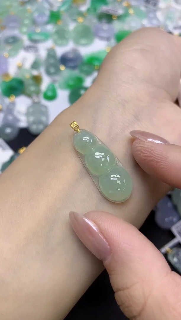 颈饰18K金镶嵌翡翠天然缅甸翡翠A货百元以上9元证书费自理