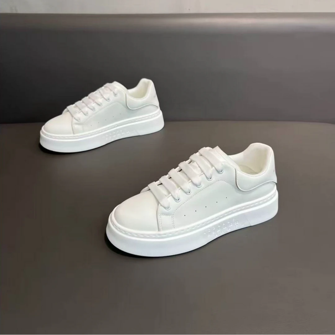 西域骆驼2025轻奢爆款轻便透气休闲鞋男潮鞋舒适百搭时尚小白鞋