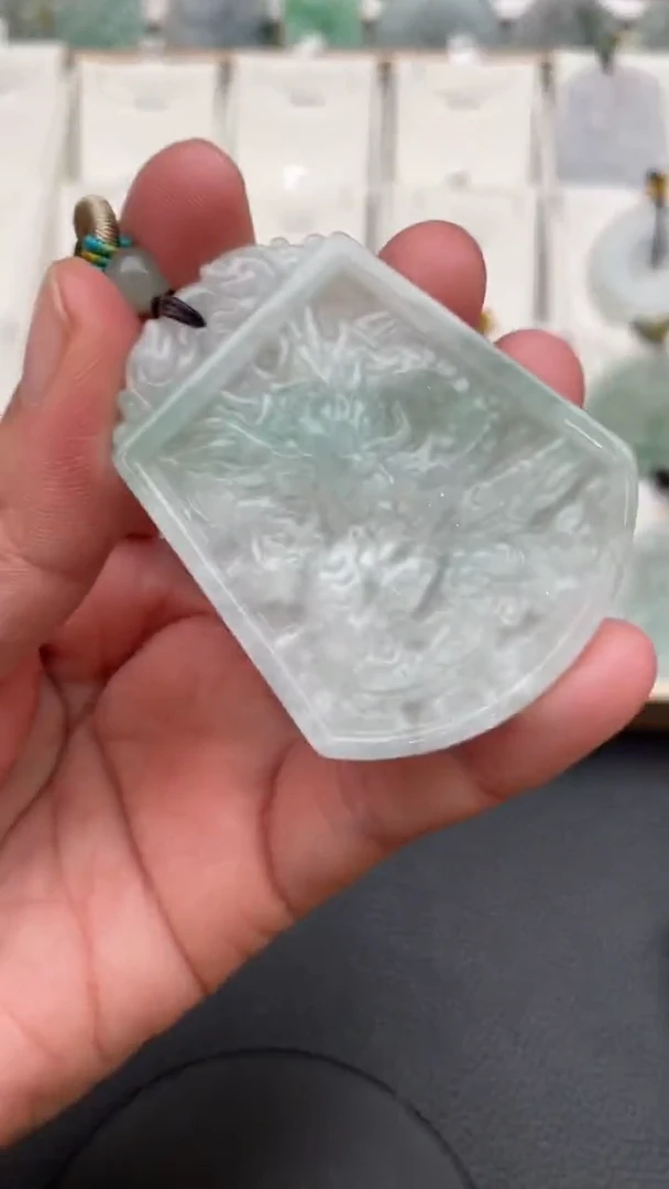 颈饰未镶嵌翡翠天然缅甸翡翠A货87