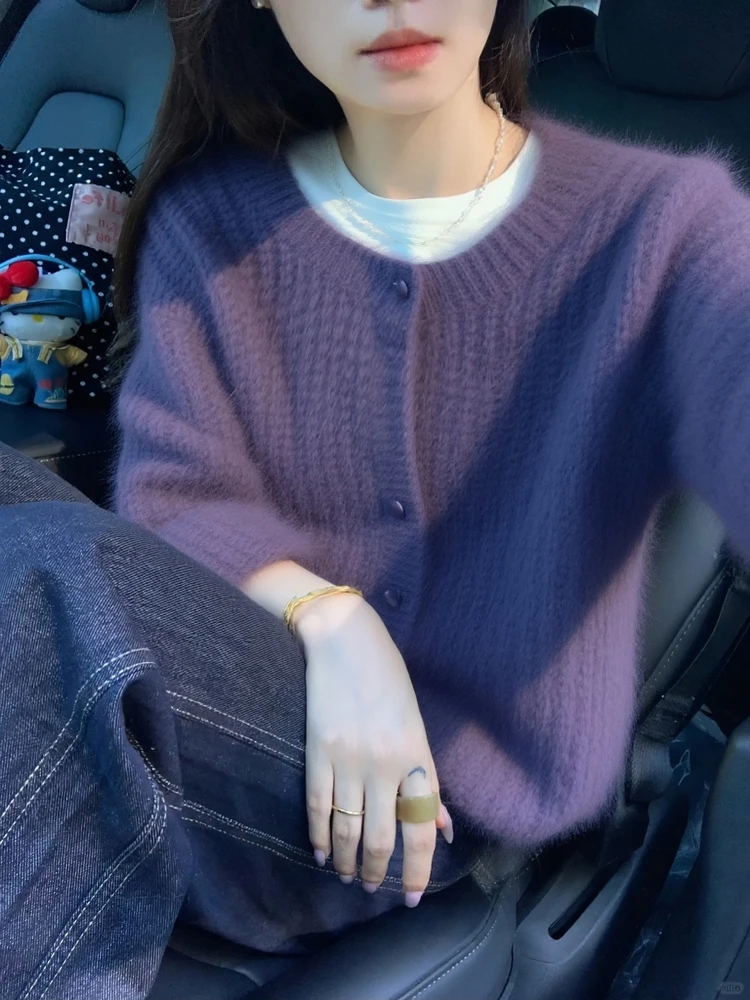 2025超火减龄巨好看复古慵懒宽松百搭紫色圆领针织开衫毛衣女秋冬