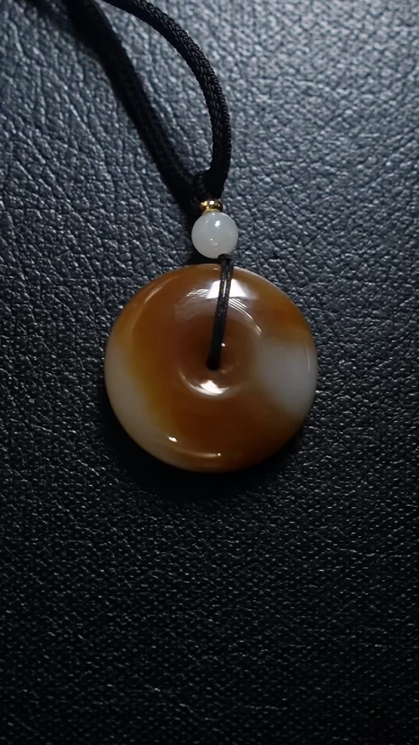 颈饰未镶嵌和田玉平安扣