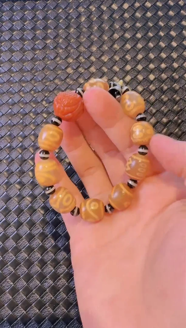 【闪购商品】玛瑙/玉髓手串未镶嵌13+