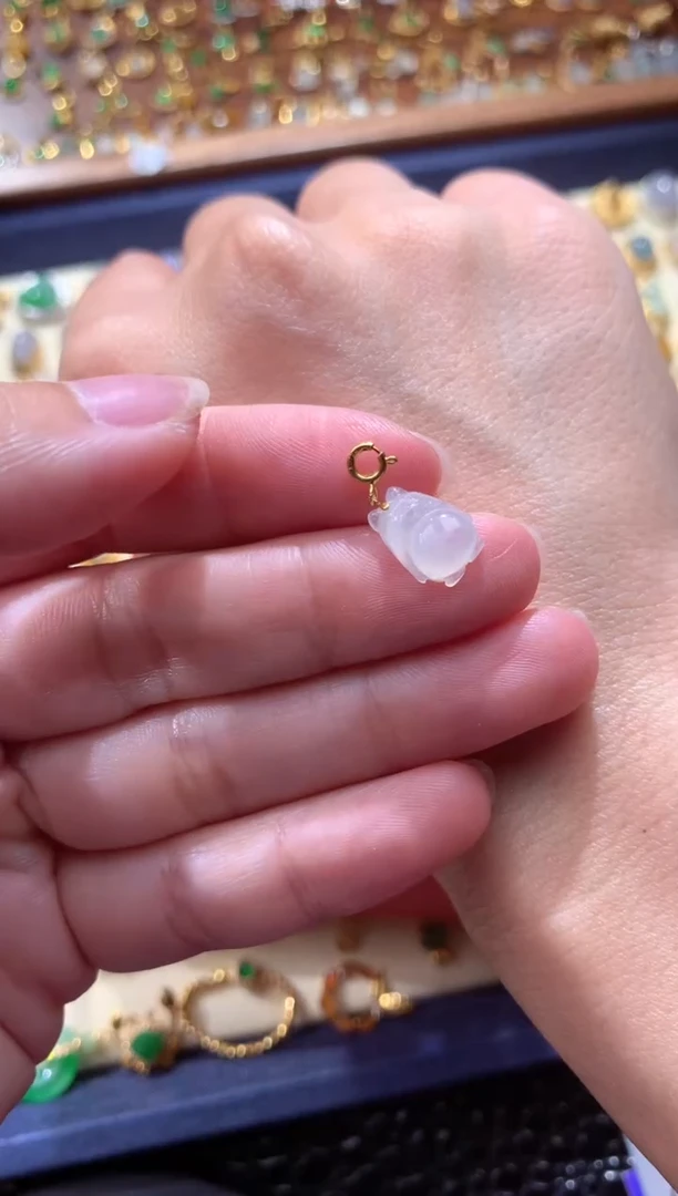 颈饰18K金镶嵌翡翠翡翠