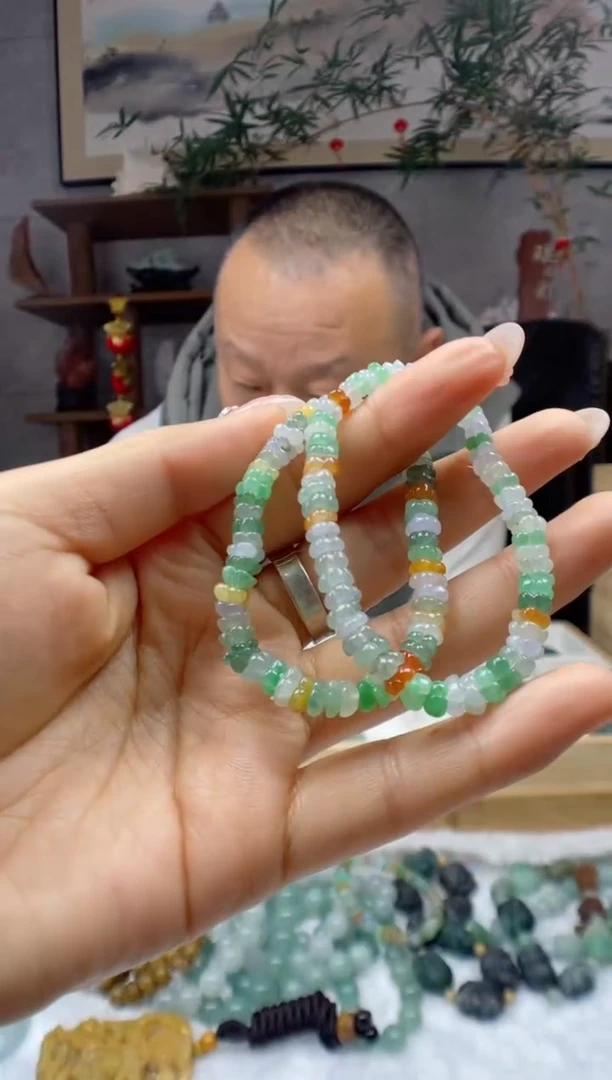 【闪购商品】定制翡翠未镶嵌手串