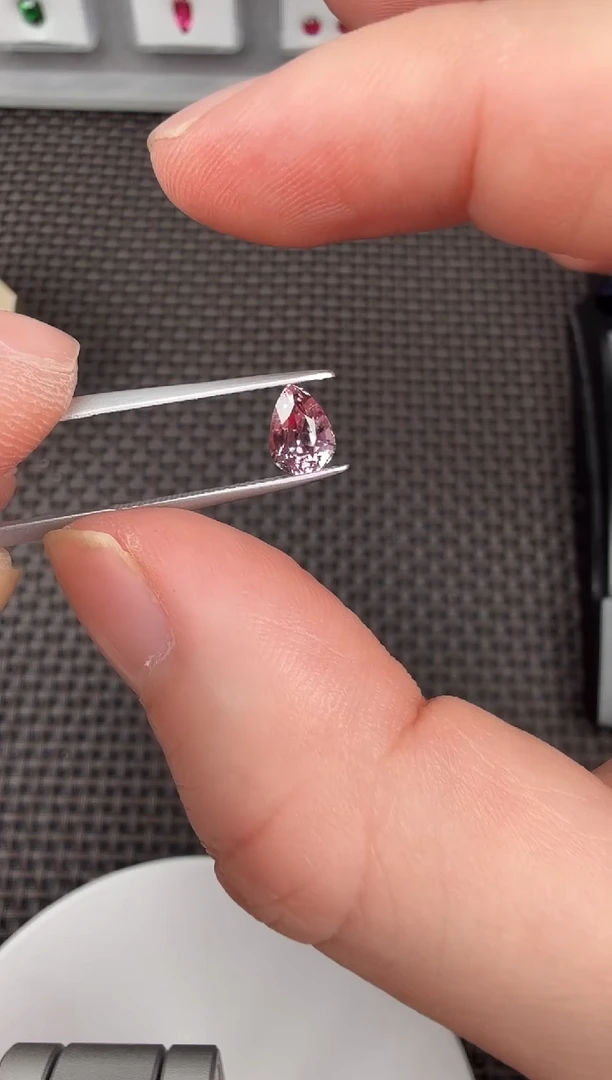 【闪购商品】石榴石malaya未镶嵌1ct-B012097