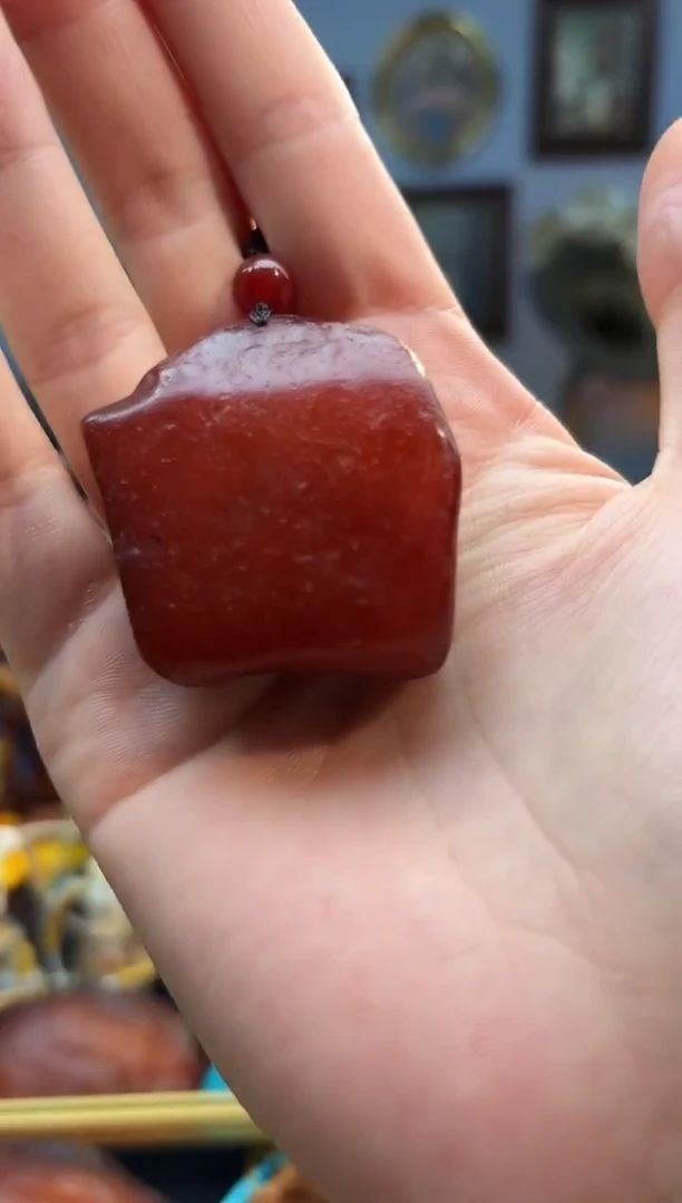 琥珀颈饰未镶嵌吊坠