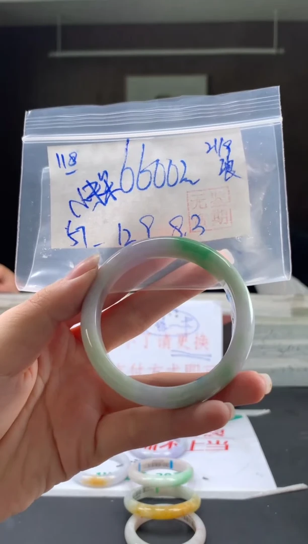 未镶嵌手镯翡翠小**朵翡翠手镯 下单联系小耳机#118