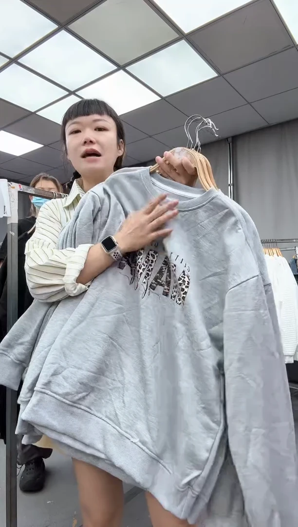 随JI发2件/拍多件发不同款