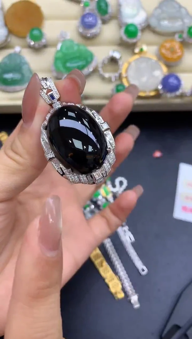 颈饰18K金镶嵌翡翠455-中国好珍宝