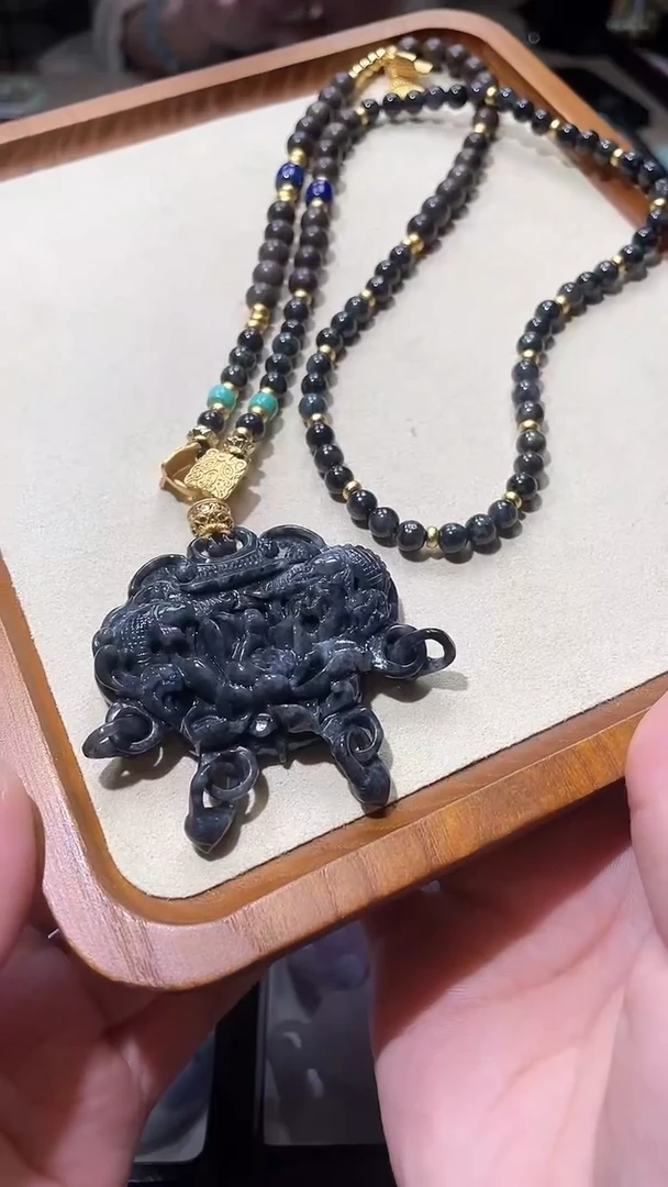 【闪购商品】翡翠颈饰未镶嵌吊坠