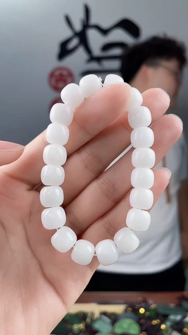 和田玉未镶嵌颈饰拍一发一，多样性发货