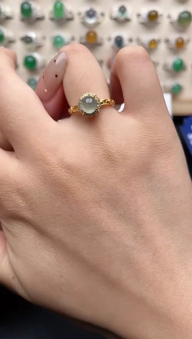 【闪购商品】翡翠戒指银S925镶嵌一物一证一礼盒