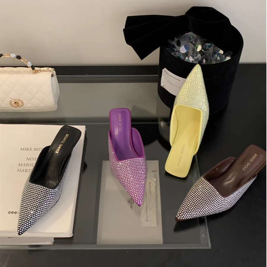 2025新款粗跟尖头高跟鞋包头半拖鞋女外穿水钻满钻凉拖时尚穆勒鞋