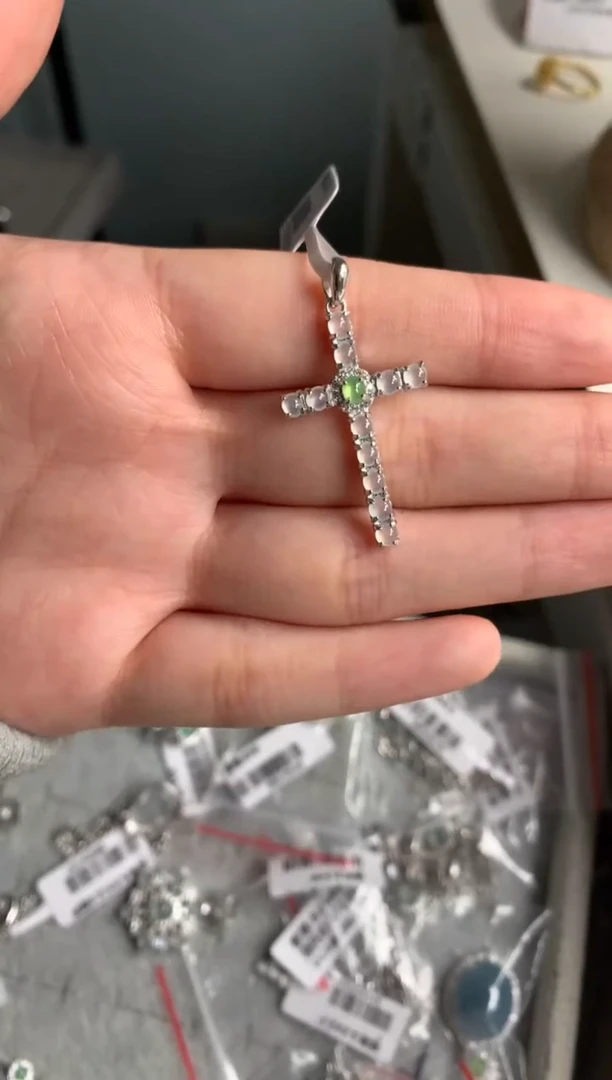 银S925镶嵌戒指翡翠吊坠16