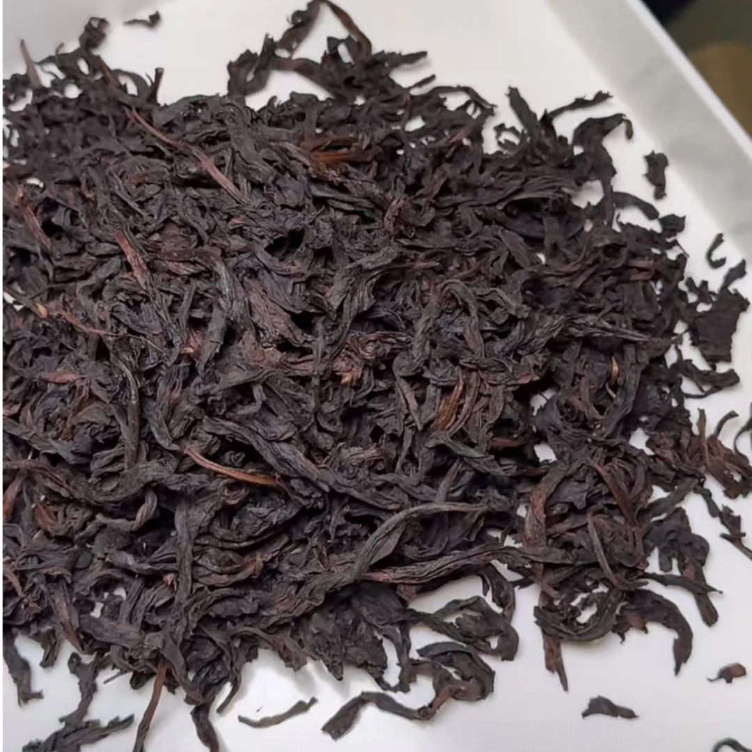 （250克）老岩茶 2011年陈化 六通茶业
