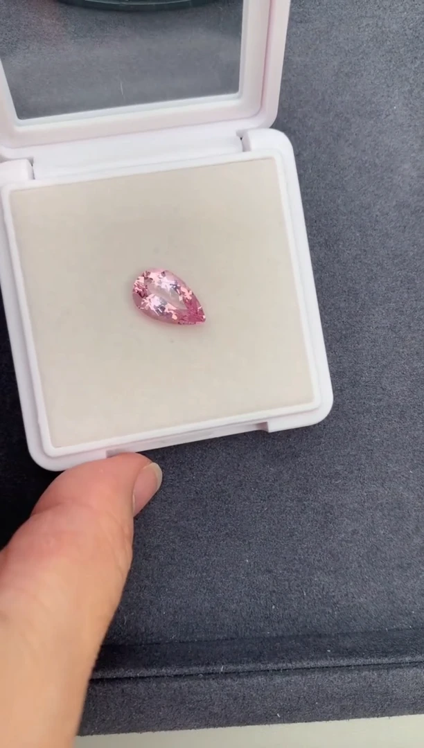 【闪购商品】绿柱石（摩根石）裸石未镶嵌3.8ct摩根石