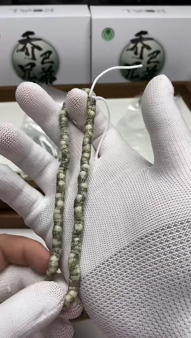 星月菩提手串228 石玉料猪大肠手持6mm