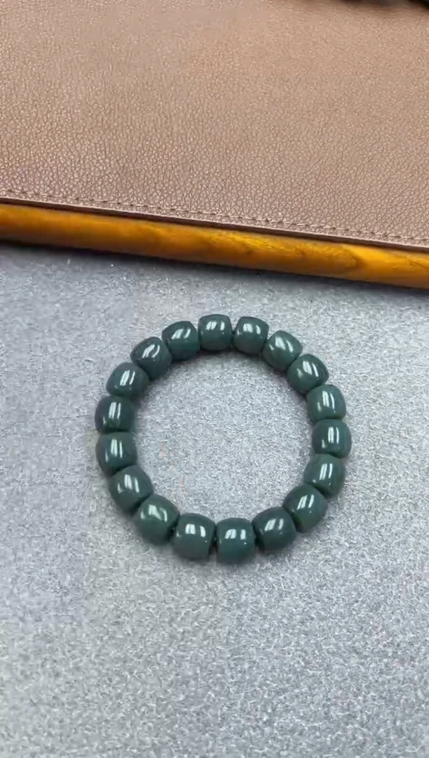 未镶嵌手链和田玉纯天然新疆且末蓝12直切