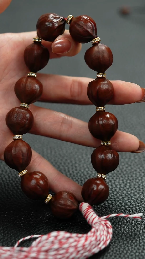 吊坠橄榄核紫皮素