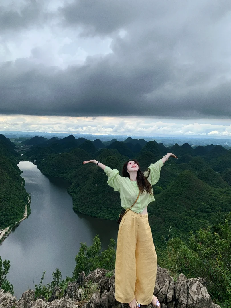 2025秋季新款多韩系巴胺穿搭薄款衬衫上衣搭配休闲裤显瘦两件套女