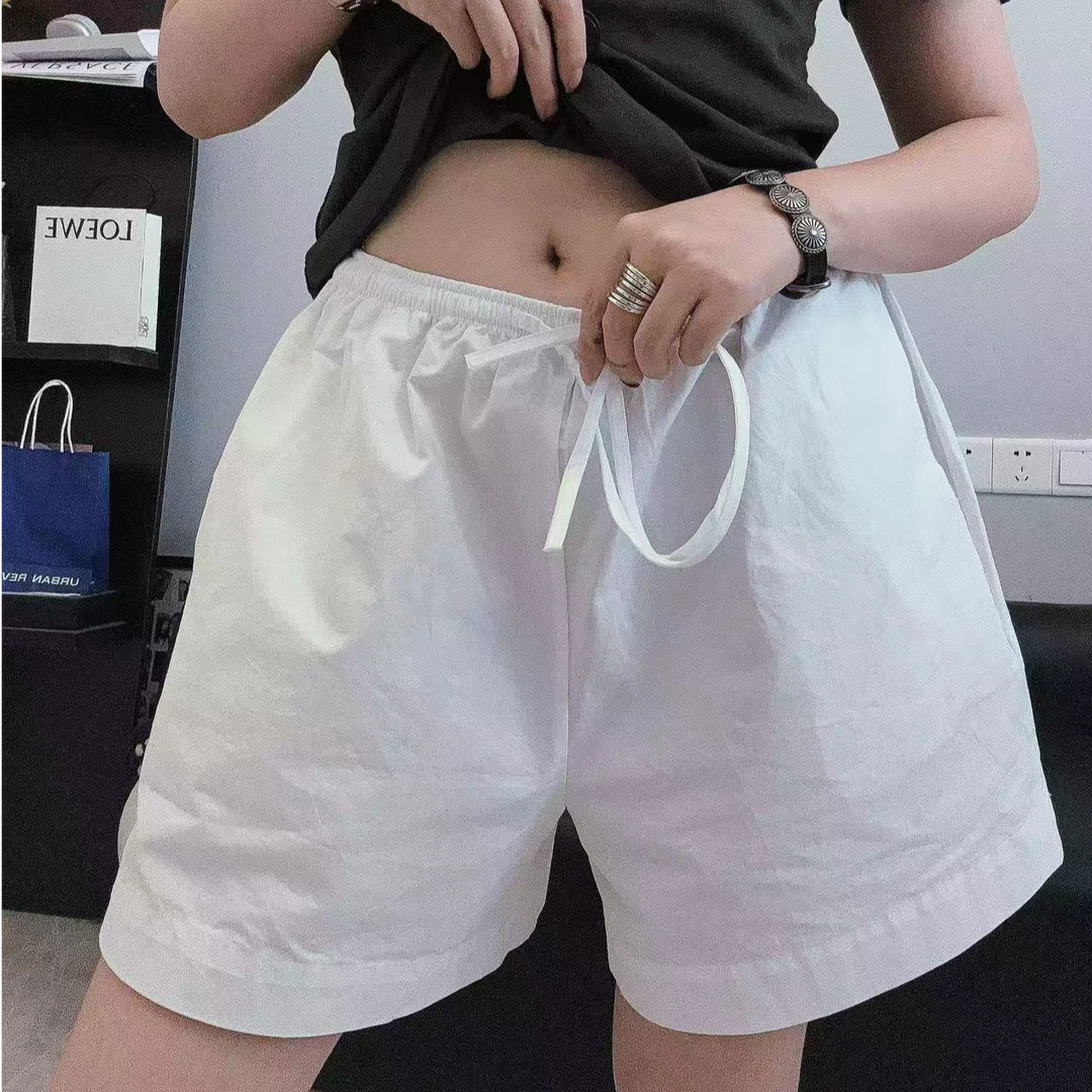 纯色百搭松紧腰短裤休闲裤