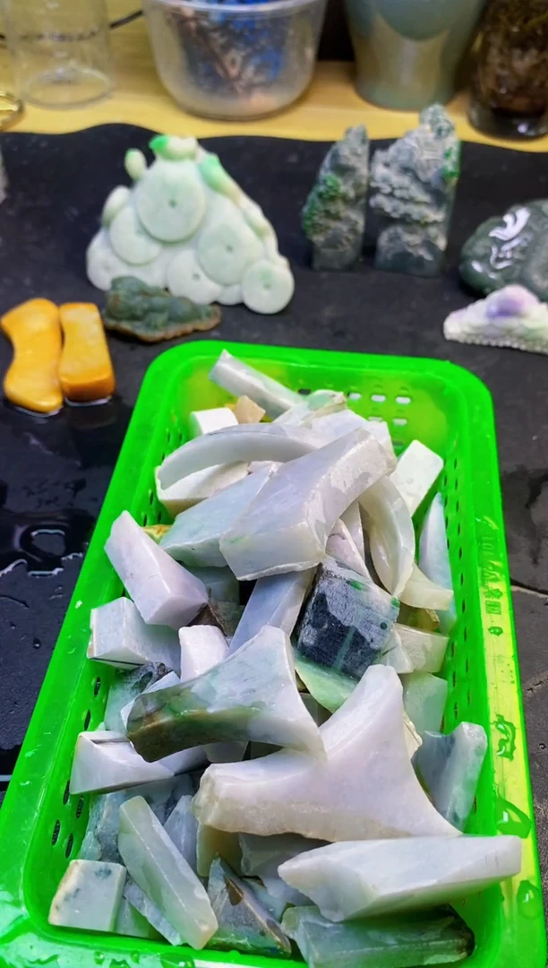 翡翠未镶嵌颈饰湖**哥天然翡翠089