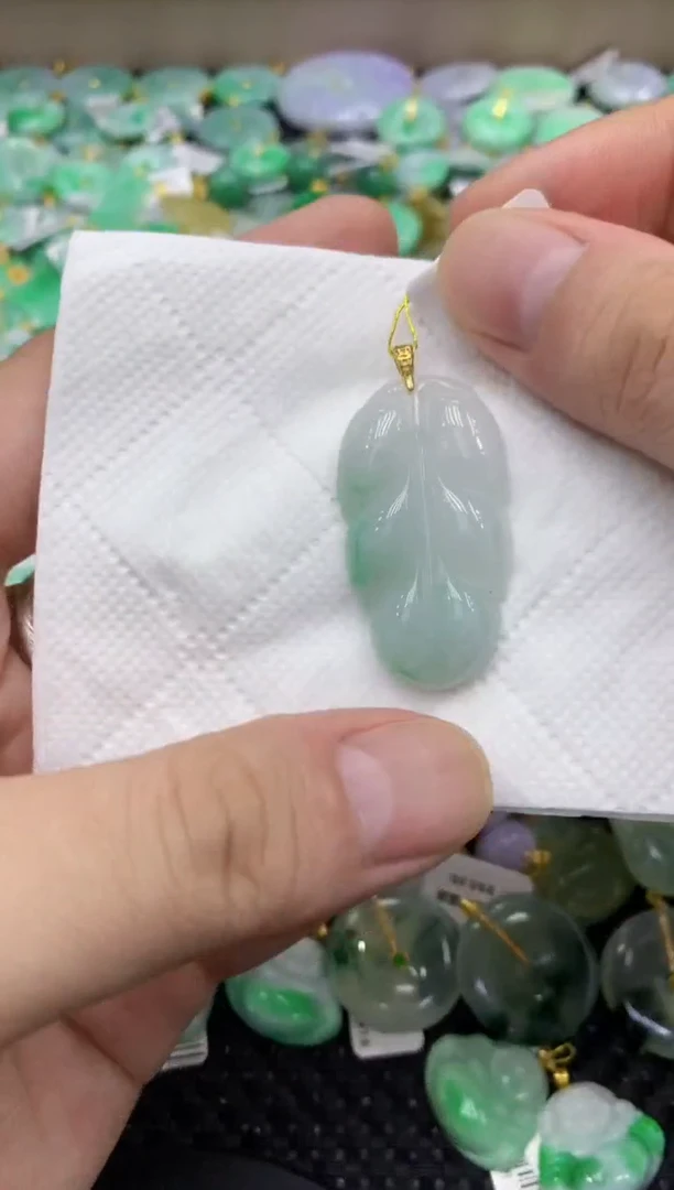 颈饰未镶嵌翡翠天然缅甸翡翠A货