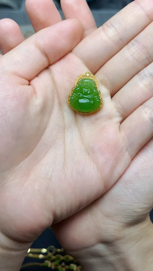 和田玉18K金镶嵌颈饰佛公 06