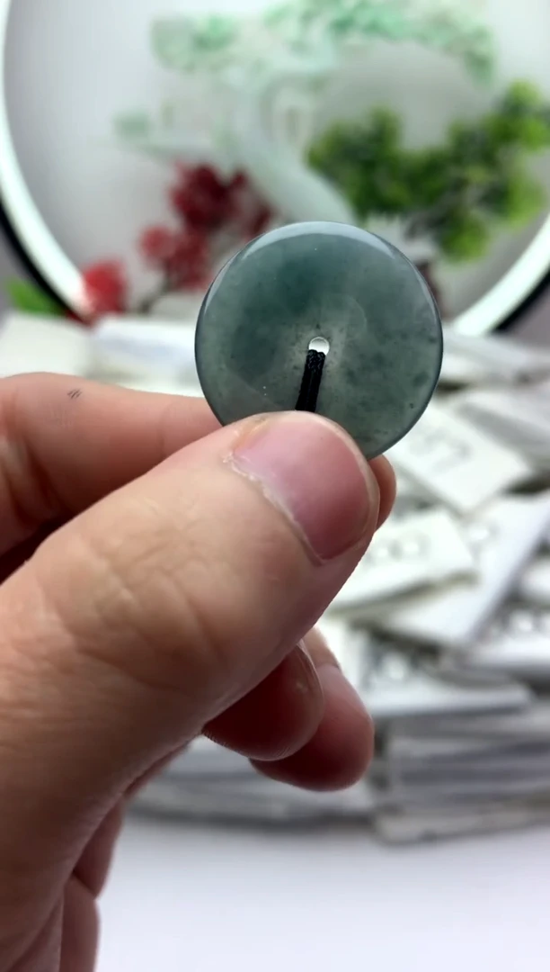 【闪购商品】翡翠颈饰未镶嵌挂件【品质一般介意慎拍】