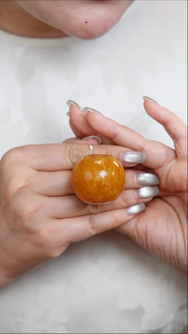 琥珀吊坠(不含链)未镶嵌花蜡墩子吊坠 克重30g