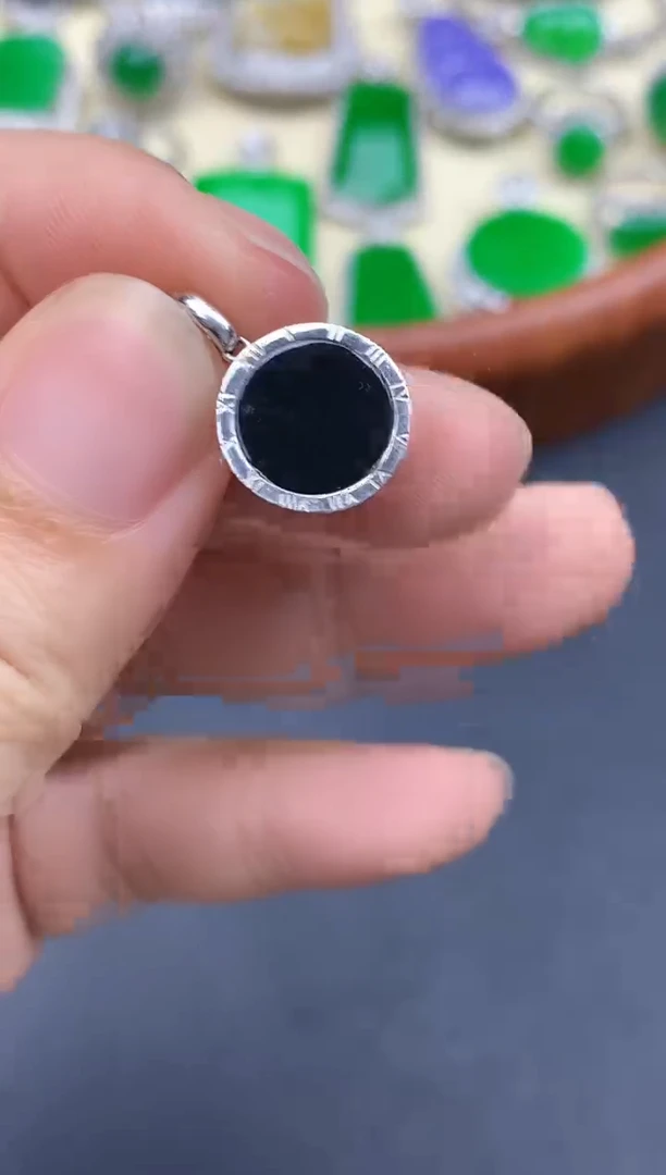 颈饰18K金镶嵌翡翠89-中国好珍宝