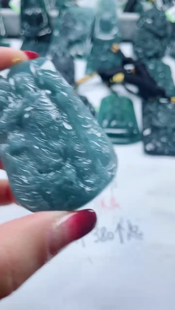 【闪购商品】翡翠颈饰未镶嵌