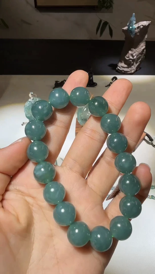 未镶嵌手串翡翠手串-多样性发其一