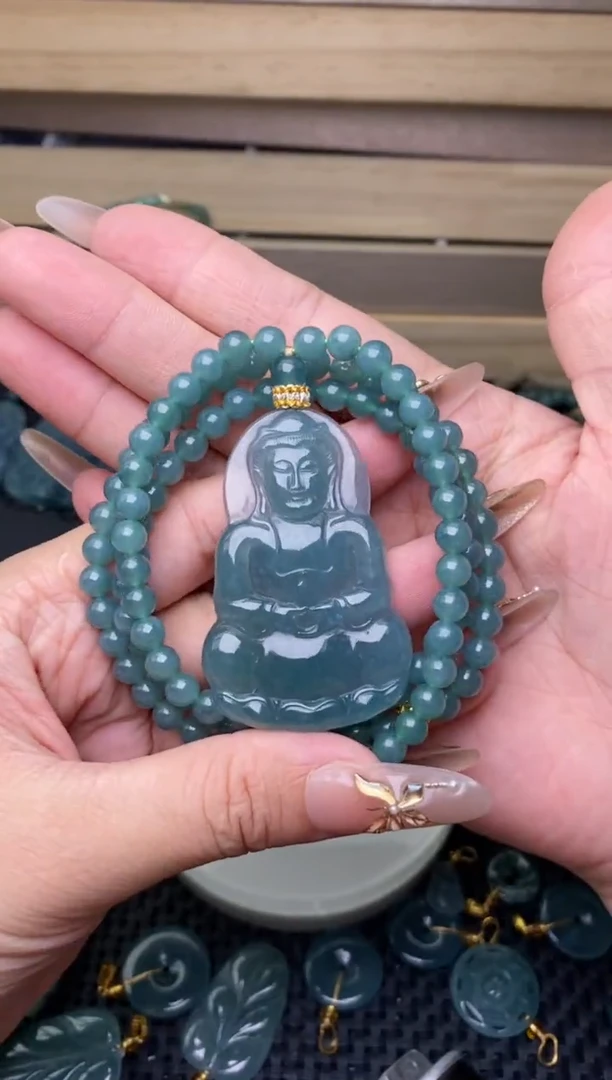 翡翠未镶嵌颈饰