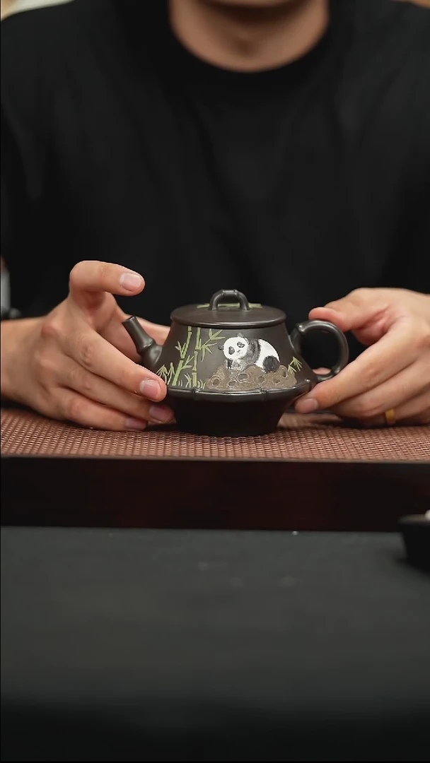 茶壶紫砂九龄君子兰熊猫合欢