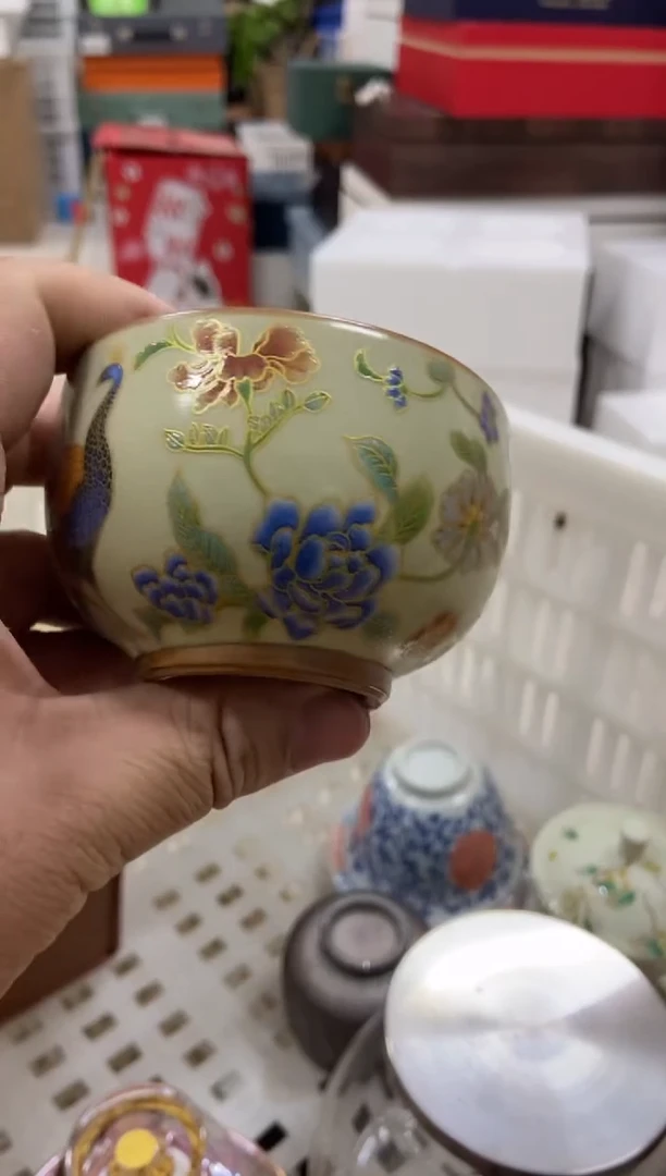 无运费险有瑕疵的摄影的产品有使用过的痕迹有点脏介意勿拍