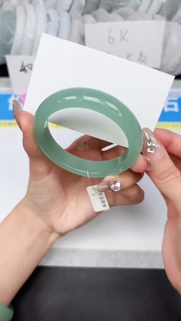 石英质玉手镯未镶嵌28-56.7