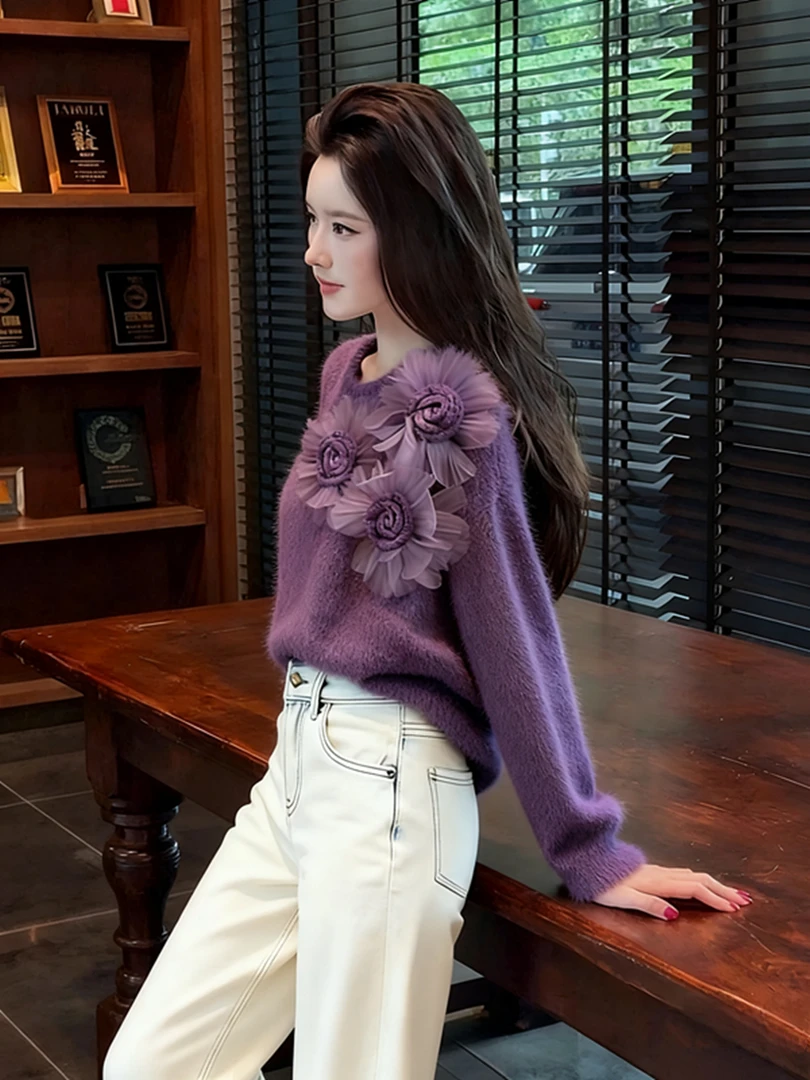 韩系立体花朵紫色毛衣女冬2025新款慵懒风小众显瘦长袖圆领针织衫