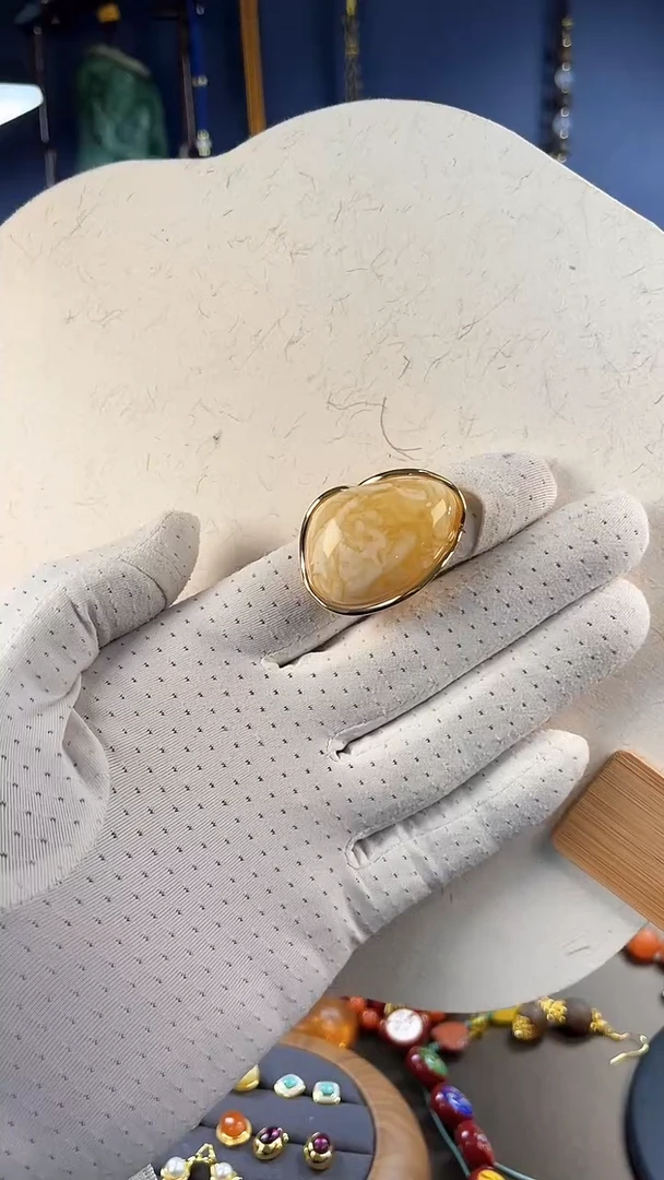 琥珀银S925镀金镶嵌戒指贵气十足系列-白蜡花戒指