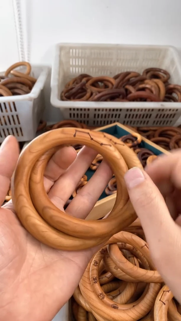 【闪购商品】木桃木微瑕75乾坤圈随机发货