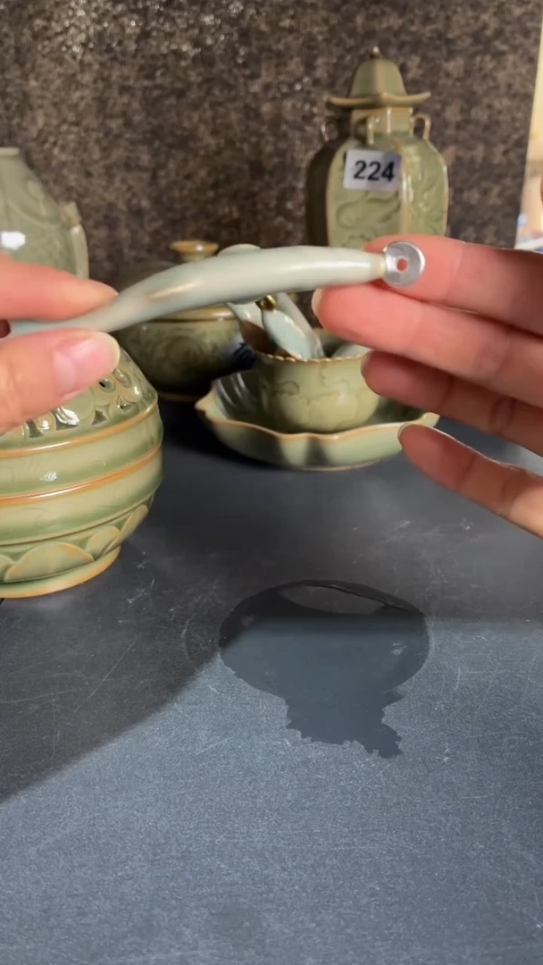 耀州窑仰山钱纹小鱼银