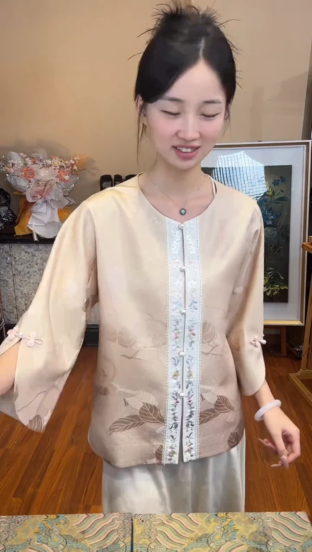 刺绣燕****?S 苏绣上衣苏工上衣