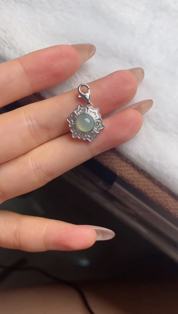 翡翠戒指银S925镶嵌天然A货翡翠