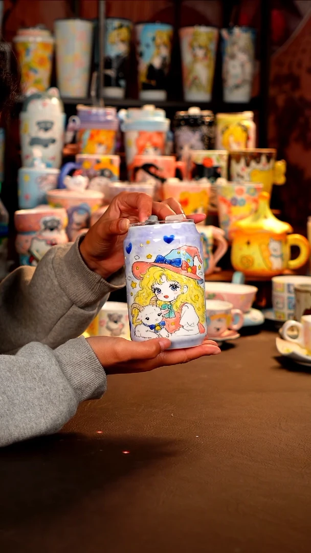 景德镇设计款手工手绘杯杯