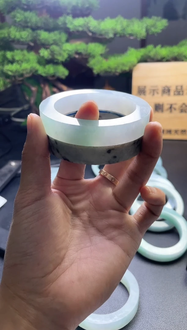 未镶嵌毛胚定制翡翠F****c发一件