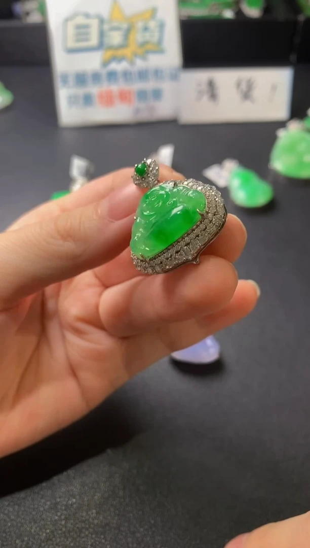 颈饰银S925镶嵌翡翠翡翠