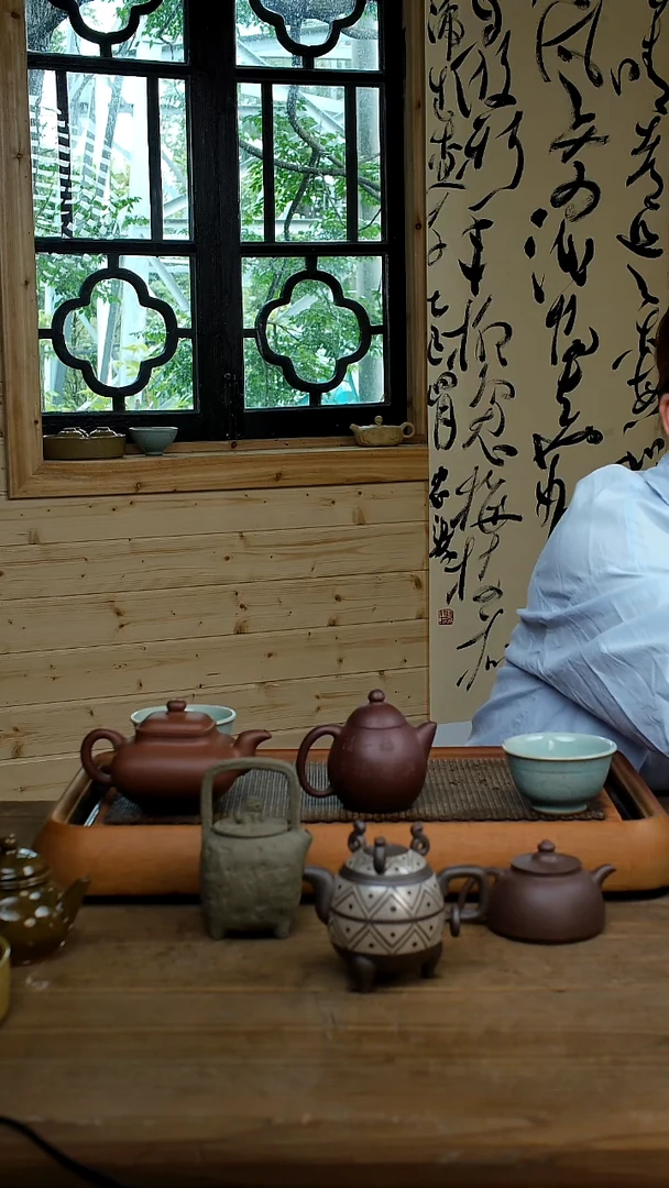 紫砂茶碗香与梅花一样清送杯子